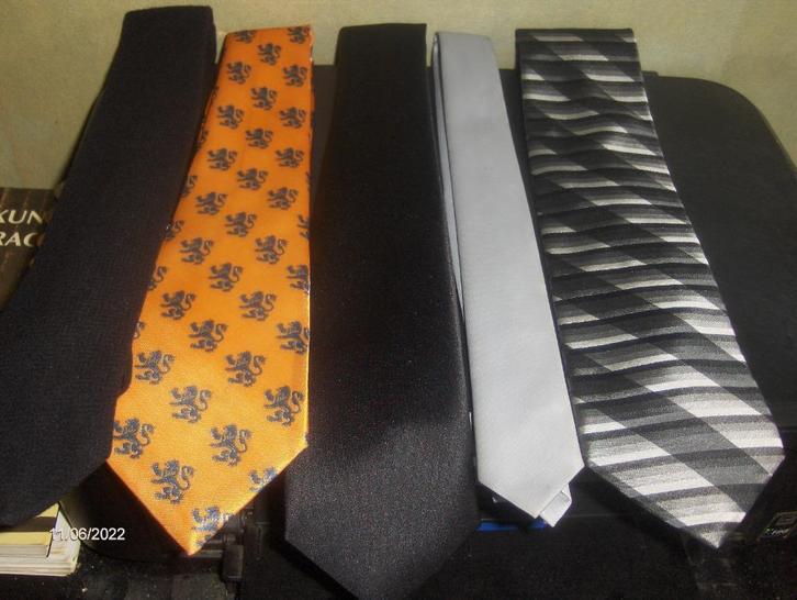 Vijf Gelegheidsstropdassen-1Wol-1 Zijde en 3 van Polyester., Kleding | Heren, Stropdassen, Zo goed als nieuw, Overige kleuren