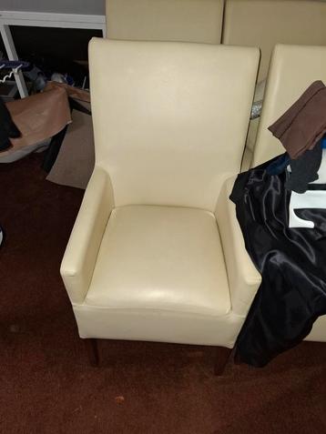 Leren stoelen. beschikbaar voor biedingen