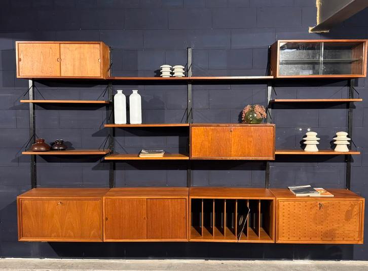 Poul Cadovius by Royal System vintage modulair wandsysteem, Huis en Inrichting, Kasten | Wandmeubels, Gebruikt, 200 cm of meer