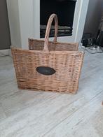 Rieten houtmand/lectuurmand, Huis en Inrichting, Woonaccessoires | Schalen en Manden, Ophalen, Rechthoekig, Riet