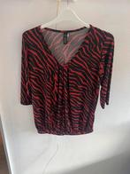 Rood-zwarte Animalprint Top met V-Hals en 3/4 mouwen maat L, Kleding | Dames, Tops, Overige kleuren, Maat 42/44 (L), Ophalen of Verzenden