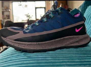 nike acg maat 44