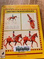 Gids voor de ruiter - Dressuuroefeningen, Ophalen of Verzenden, Gelezen, J. Wallace