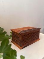 Houten bewaardoosje houtsnijwerk vintage, Ophalen of Verzenden