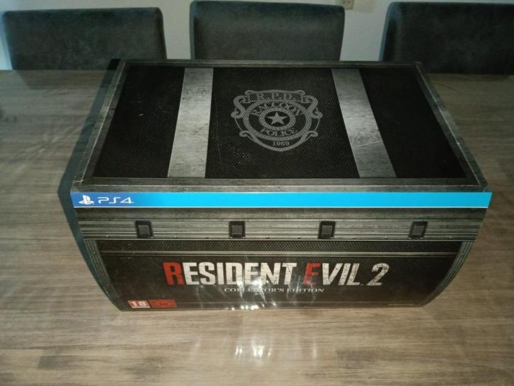ps4 resident evil 2 collectors edition playstation leon, Spelcomputers en Games, Games | Sony PlayStation 4, Zo goed als nieuw
