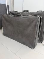 Twee vintage koffers, Ophalen, Zo goed als nieuw, Hard kunststof, 70 cm of meer