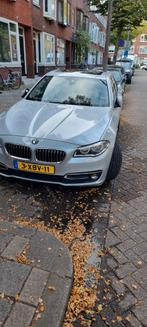 BMW 5-Serie 528I 180KW Sedan Aut8 2014 Grijs, Auto's, Automaat, 4 cilinders, 2000 kg, Bedrijf