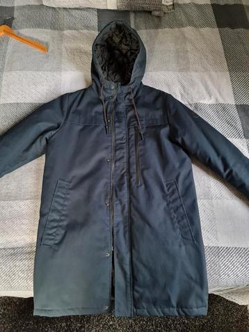 Revolution parka navy maat M beschikbaar voor biedingen