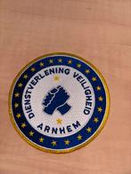 Mouwembleem dienstverlening en veiligheid Arnhem, Verzamelen, Militaria | Algemeen, Verzenden, Landmacht, Nederland, Embleem of Badge