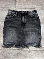 Zwart Grijze Spijkerrok - Maat S, Kleding | Dames, Rokken, Zwart, Ophalen of Verzenden, Zo goed als nieuw, Fbsisters
