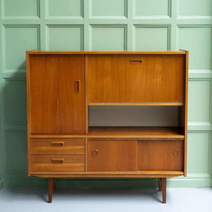 Vintage highboard  jaren ’60 teak, Huis en Inrichting, Kasten | Dressoirs, Gebruikt, 100 tot 150 cm, 25 tot 50 cm, Met lade(s)