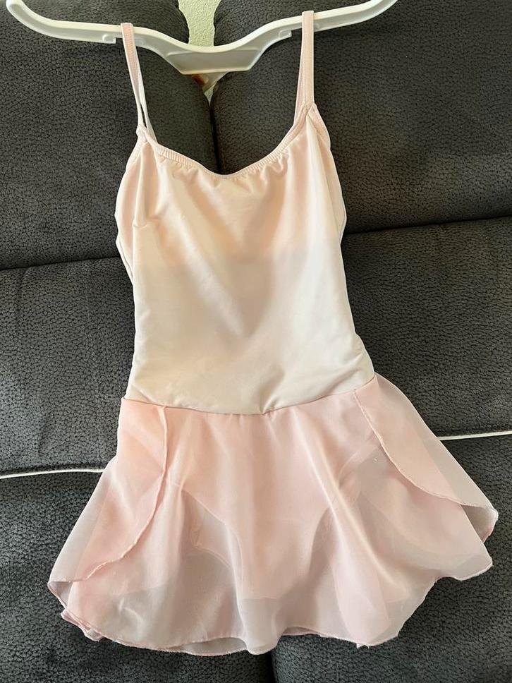 Balletpakjes 122-128, Sport en Fitness, Ballet, Kleding, Ophalen of Verzenden
