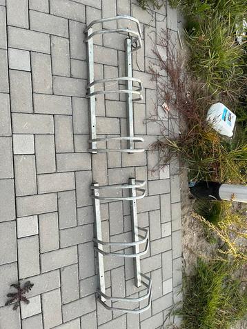 Fietsenrek - 2 stuks beschikbaar voor biedingen