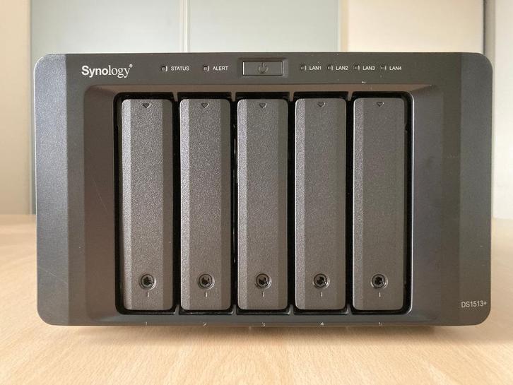 Synology DS1513+ (4GB RAM & 5TB HDD), Computers en Software, NAS, Refurbished, Ophalen