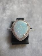 Mooie Sierlijke Zilveren Ring met Opaal - Druppelvorm, Sieraden, Tassen en Uiterlijk, Antieke sieraden, Verzenden, Zilver, Ring