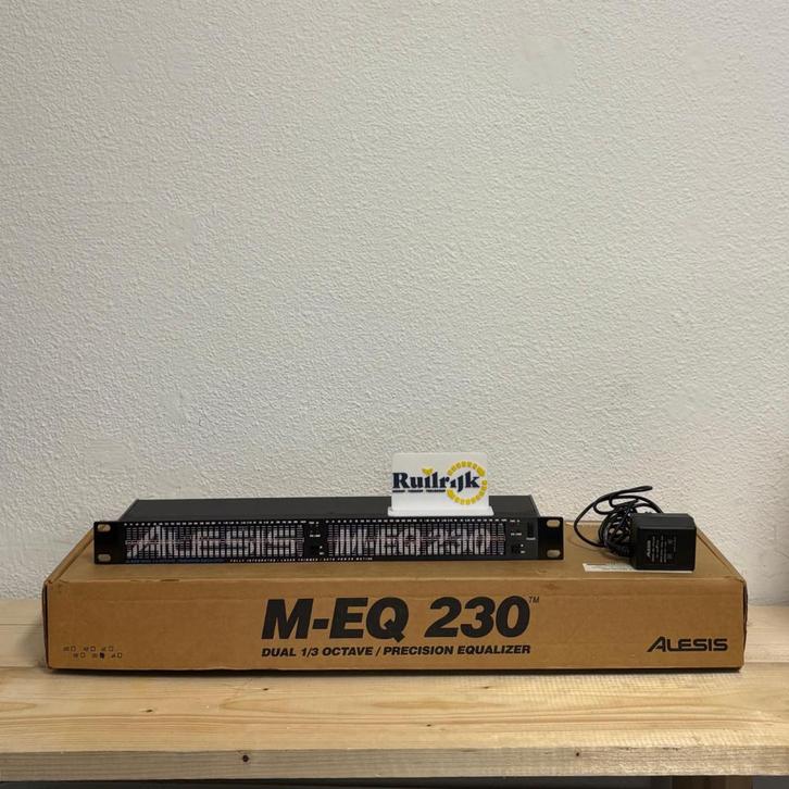 Alesis M-EX 230 Vintage precision equalizer - 1998 NIEUW!, Muziek en Instrumenten, Effecten, Zo goed als nieuw