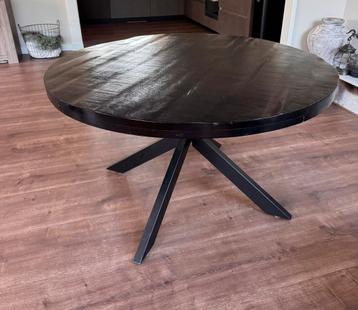 Eettafel mangohout 130 cm beschikbaar voor biedingen