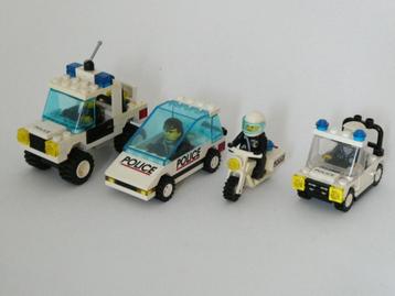 4 Lego politievoertuigen in 3 sets: 6506, 6533 en 6625 beschikbaar voor biedingen