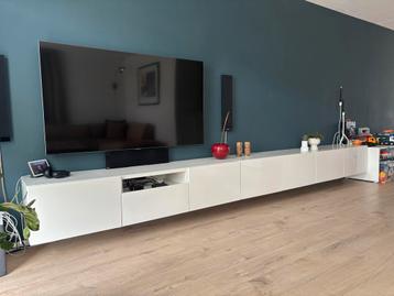 Besta tv meubel incl. 2 extra 2 deurs kasten. beschikbaar voor biedingen