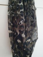 Nieuwe sjaal groen 💚🖤, Ophalen of Verzenden, Nieuw, Sjaal