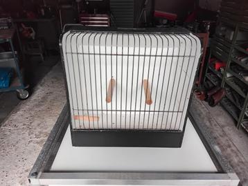 Vogelkooi  beschikbaar voor biedingen