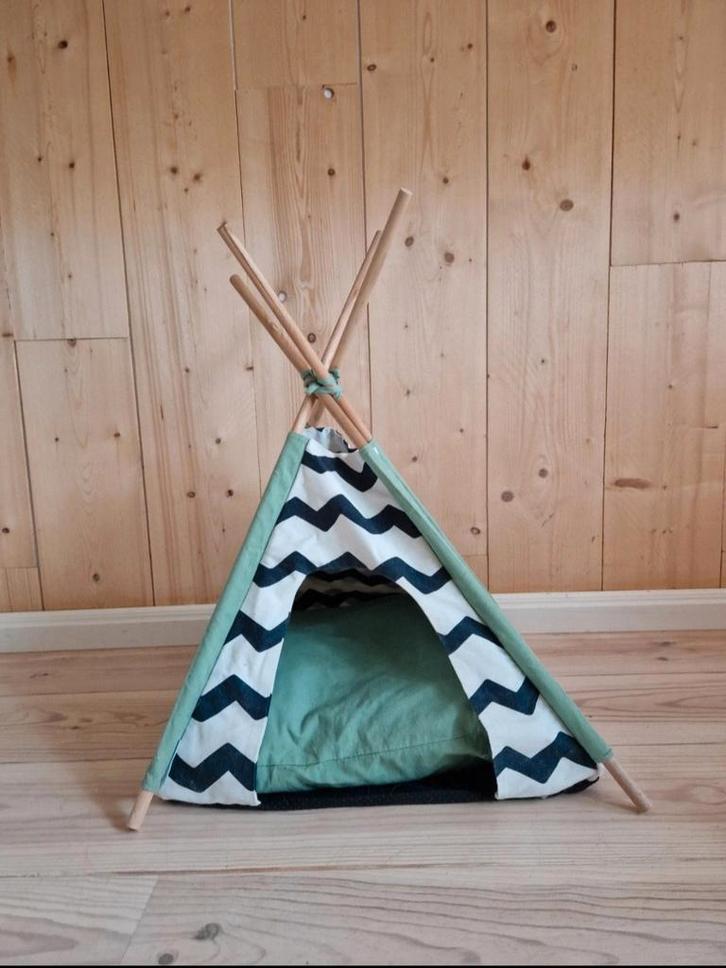 Beeztees tipi kat, Dieren en Toebehoren, Kattenmanden, Zo goed als nieuw, Ophalen of Verzenden
