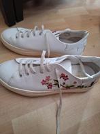 Veter schoenen merk fame, Kleding | Dames, Ophalen of Verzenden, Zo goed als nieuw, Zwart, Sneakers of Gympen