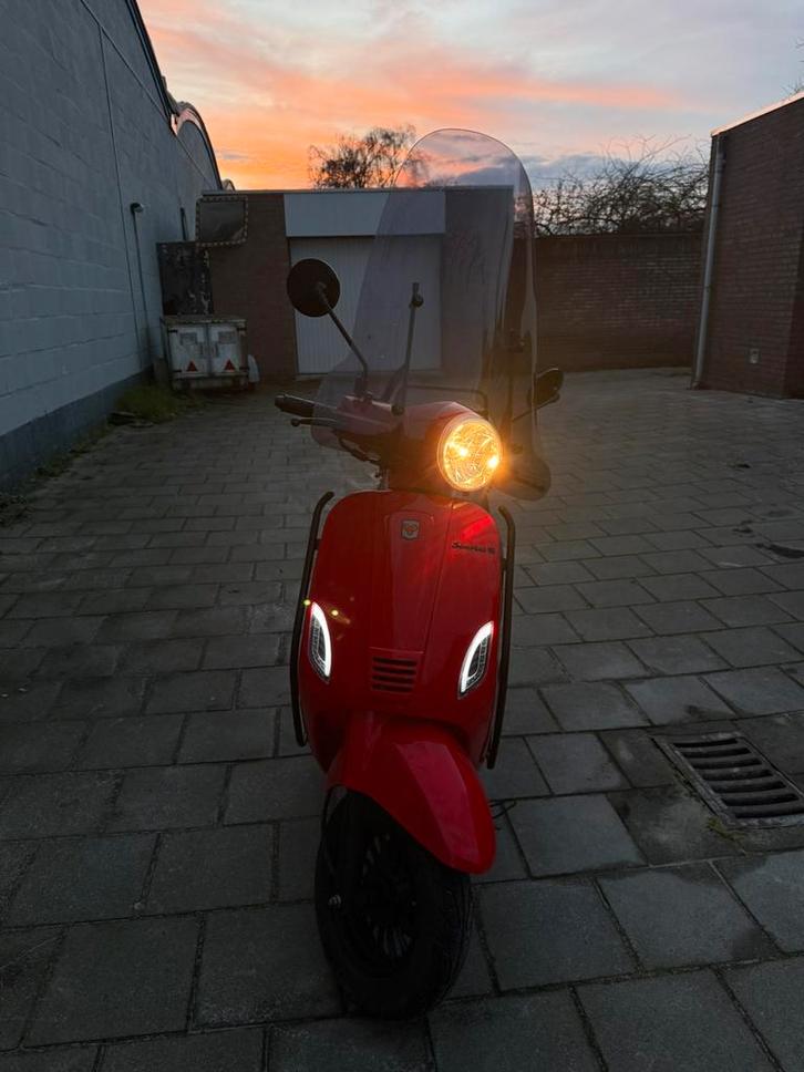 La souris sourini R, Fietsen en Brommers, Snorfietsen en Snorscooters, Gebruikt, Overige merken, Benzine, Ophalen