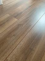 Karwei laminaatvloer 2 pakken Superior Valley warm brown, Doe-het-zelf en Verbouw, Ophalen, 50 tot 150 cm, Nieuw, Minder dan 5 m²