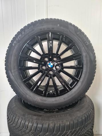 17' BMW X1 U11 X2 U10 Styling 833 Zwart met winterbanden beschikbaar voor biedingen
