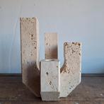 Brutalist fratelli mannelli travertin kandelaar, Ophalen of Verzenden, Gebruikt, Overige materialen, Minder dan 25 cm