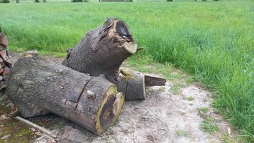 Bieden  Kachel hout. beschikbaar voor biedingen