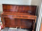 Petrof piano, mooie roodbruine kleur., Muziek en Instrumenten, Piano's, Ophalen, Bruin, Piano