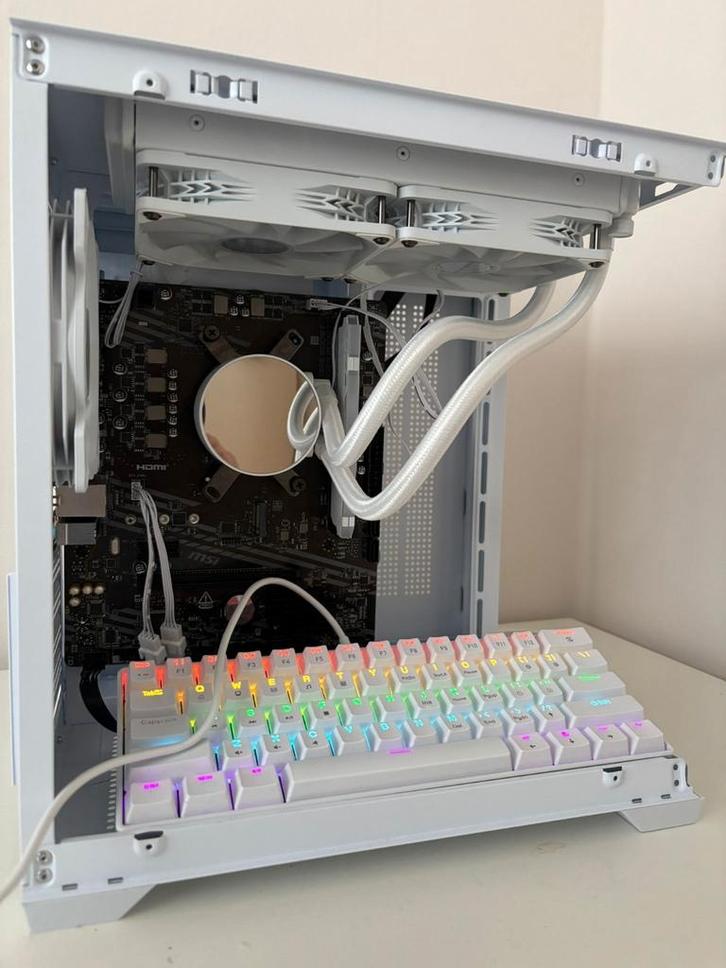 Bijna afgemaakte gaming pc, Computers en Software, Desktop Pc's, Nieuw, Gaming, Ophalen