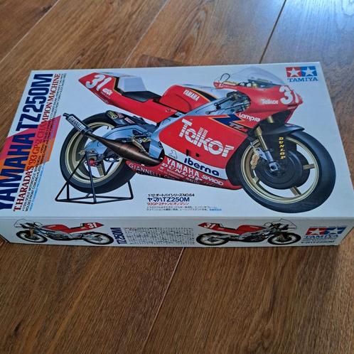 Tamiya bouwdoos Yamaha TZ250, Hobby en Vrije tijd, Modelbouw | Auto's en Voertuigen, Nieuw, Overige typen, Groter dan 1:32, Tamiya