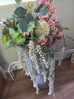 Zijde bloemen in grote pot, Huis en Inrichting, Ophalen of Verzenden
