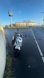 Piaggio Zip 70cc 2 Takt, Fietsen en Brommers, Scooters | Piaggio, Ophalen, Zo goed als nieuw, Tweetakt, Zip