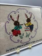 Vintage borduurwerk Groen, groen knollenland, Ophalen of Verzenden