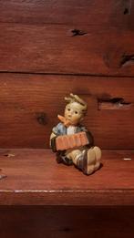 Hummel beeldje Tm3-Boy met accordeon Hum 390, Ophalen of Verzenden, Gebruikt, Hummel