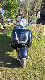 AGM retro scooter, Fietsen en Brommers, Snorfietsen en Snorscooters, Gebruikt, Benzine, Ophalen, Overige merken
