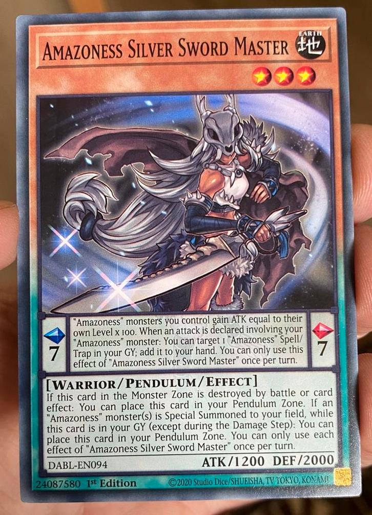 Yu-Gi-Oh! Amazoness Silver Sword Master DABL 1st Edition !, Hobby en Vrije tijd, Verzamelkaartspellen | Yu-gi-Oh!, Zo goed als nieuw