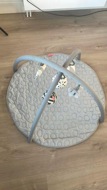Done by deer babygym beschikbaar voor biedingen