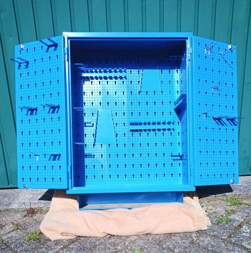 Stalen Wand Gereedschap Kast, Doe-het-zelf en Verbouw, Gereedschapskisten, Zo goed als nieuw, Ophalen
