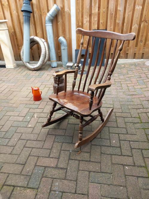 Te Koop eiken schommelstoel, Antiek en Kunst, Antiek | Meubels | Stoelen en Banken, Ophalen