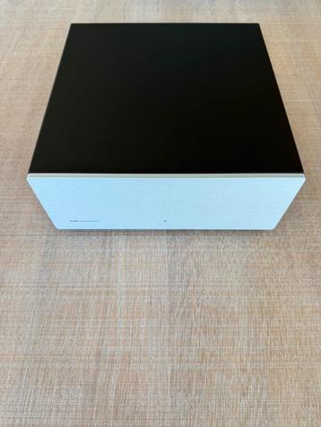 Gira HomeServer 4 beschikbaar voor biedingen