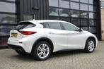 Infiniti Q30 1.6t Premium Tech Automaat € 14.999,00, Auto's, Infiniti, Automaat, Q30, 700 kg, Wit