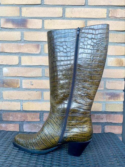 Nieuwe groene leren laarzen met extra brede schacht, maat 40, Kleding | Dames, Schoenen, Nieuw, Hoge laarzen, Groen, Ophalen of Verzenden