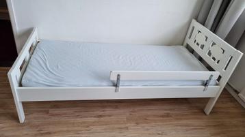 Peuterbed Ikea, compleet beschikbaar voor biedingen