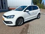 Volkswagen Polo 1.0 TSI 110pk R-Line Allstar | 2016, Auto's, Volkswagen, Voorwielaandrijving, Stof, Zwart, Wit