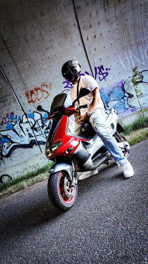 Gilera runner 2002, Fietsen en Brommers, Brommeronderdelen | Scooters, Zo goed als nieuw, Piaggio, Carburateur, Ophalen